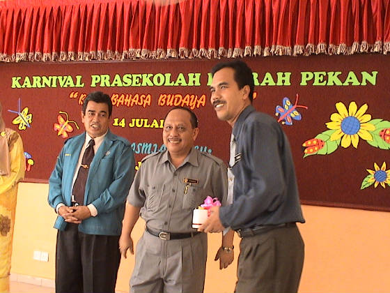 KARNIVAL PRA DAERAH PEKAN D SKSB